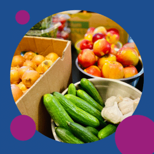 Produits alimentaires et essentiels remis aux familles accompagnées par L’Envol