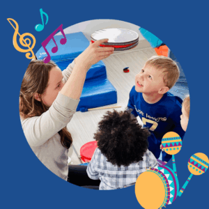 Enfants participant à une activité de musicothérapie à L’Envol à Longueuil